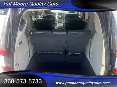 2016 Chrysler Town & Country Limited Platinum   - Photo 11 - Vancouver, WA 98686