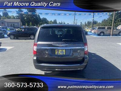2016 Chrysler Town & Country Limited Platinum   - Photo 4 - Vancouver, WA 98686