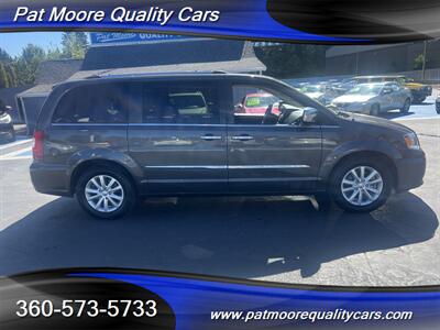 2016 Chrysler Town & Country Limited Platinum   - Photo 6 - Vancouver, WA 98686