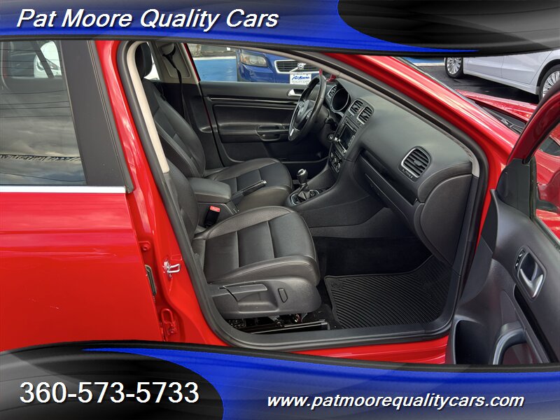 2013 Volkswagen Jetta SportWagen TDI - Photo 10 - Vancouver, WA 98686