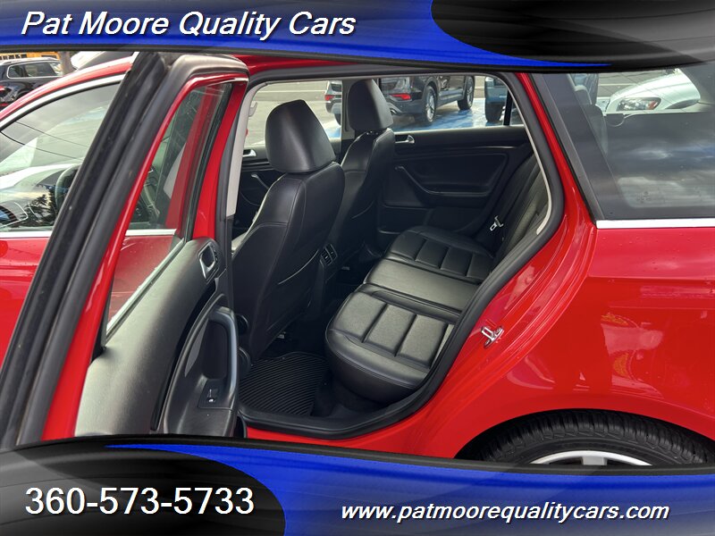2013 Volkswagen Jetta SportWagen TDI - Photo 8 - Vancouver, WA 98686