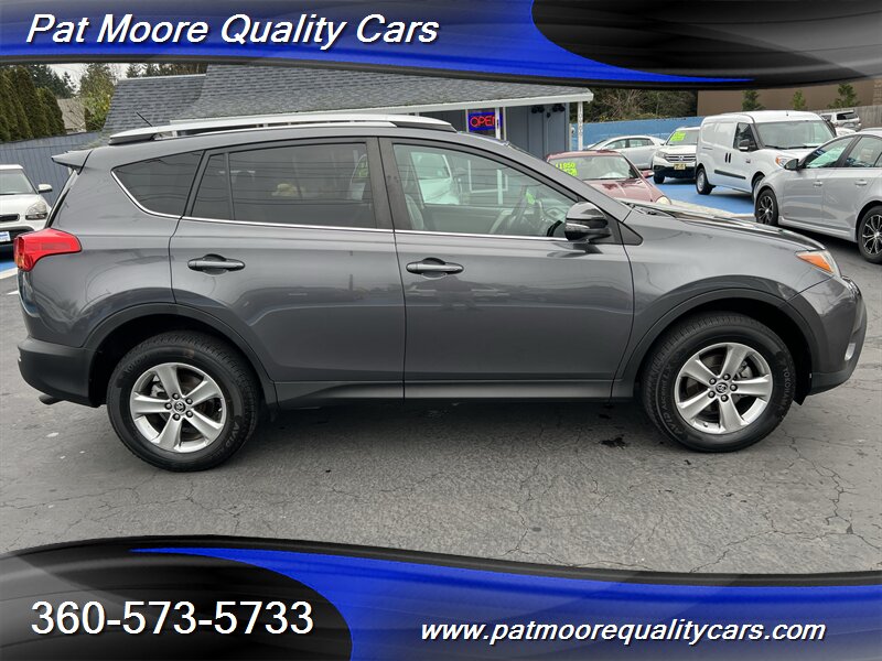 2015 Toyota RAV4 XLE AWD Immaculate Fuel Efficient Loaded - Photo 6 - Vancouver, WA 98686