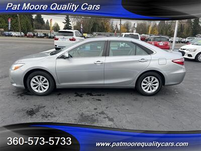 2017 Toyota Camry LE   - Photo 2 - Vancouver, WA 98686