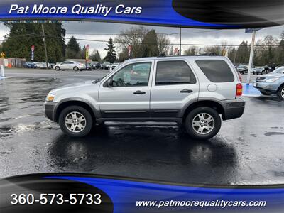 2005 Ford Escape XLT 4x4 V6 2 Owner  30 Service Records  