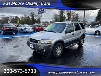 2005 Ford Escape XLT 4x4 V6 2 Owner  30 Service Records  