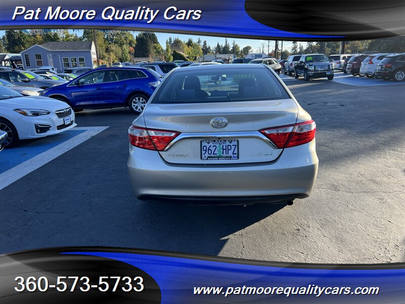 2015 Toyota Camry LE - Photo 4 - Vancouver, WA 98686
