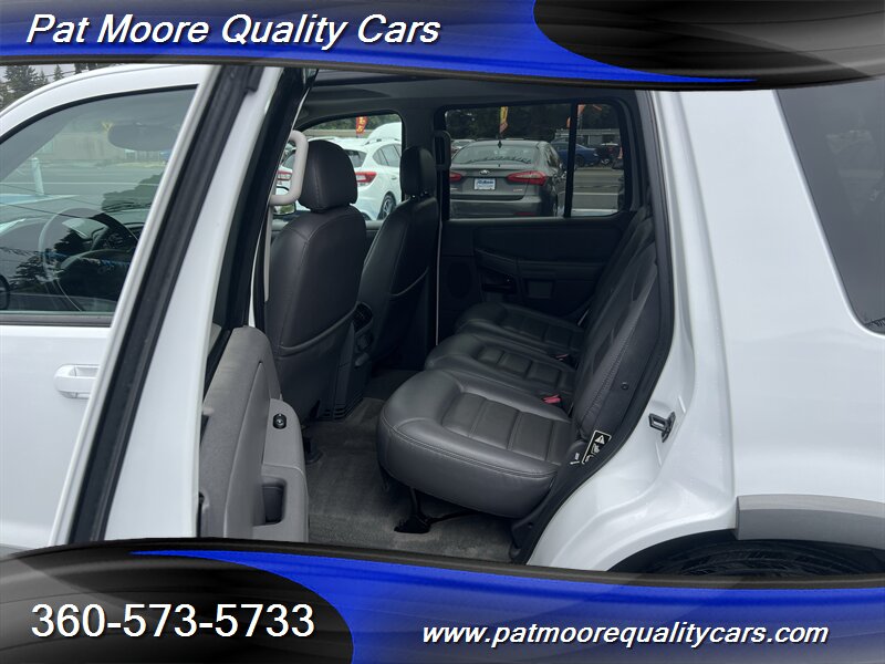 2002 Ford Explorer XLT 4dr XLT - Photo 9 - Vancouver, WA 98686
