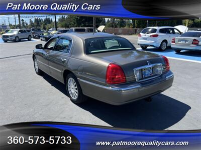 2003 Lincoln Town Car Signature   - Photo 3 - Vancouver, WA 98686