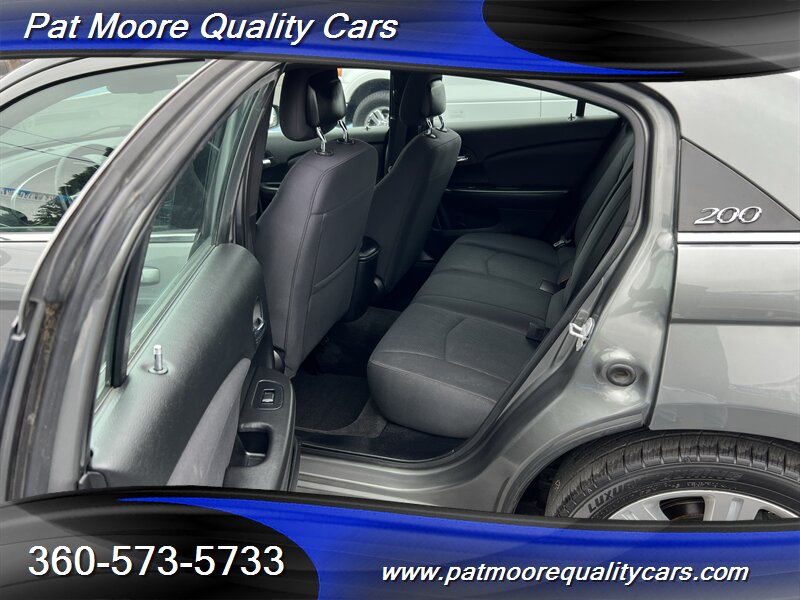 2013 Chrysler 200 Touring - Photo 10 - Vancouver, WA 98686