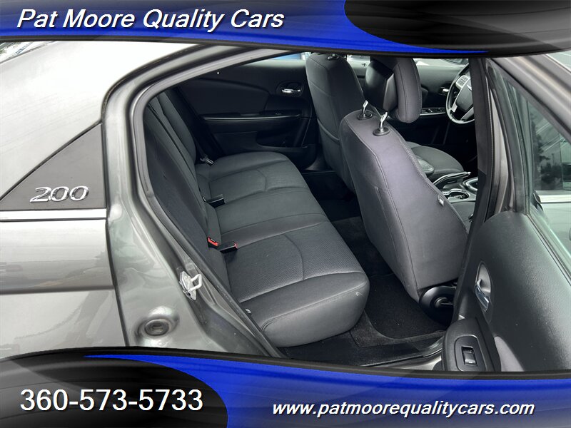 2013 Chrysler 200 Touring - Photo 12 - Vancouver, WA 98686