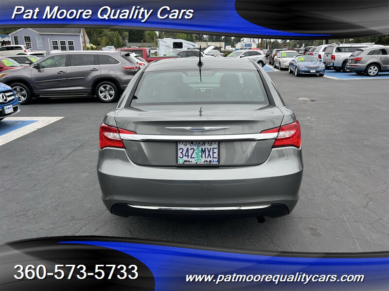 2013 Chrysler 200 Touring - Photo 4 - Vancouver, WA 98686