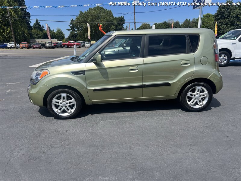 2010 Kia Soul + Automatic Fuel Saver Immacualte  