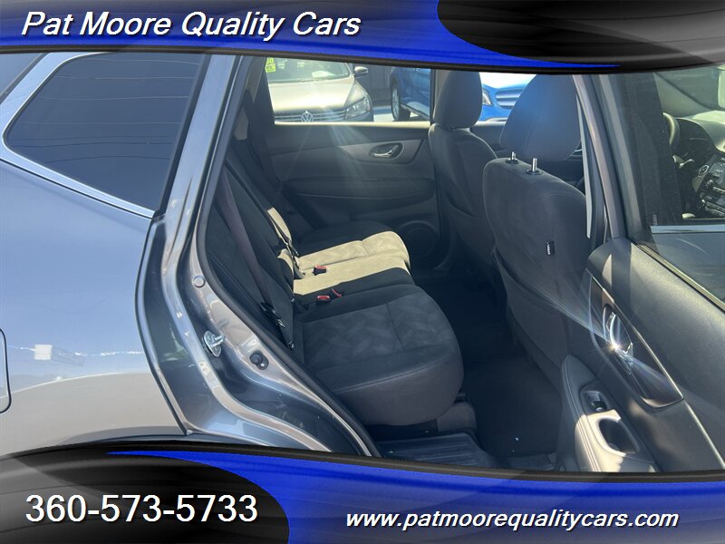2016 Nissan Rogue S AWD Immaculate - Photo 12 - Vancouver, WA 98686
