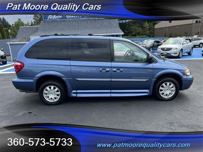 2007 Chrysler Town & Country Touring  Wheel Chair/Mobility Van - Photo 6 - Vancouver, WA 98686