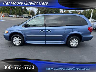 2007 Chrysler Town & Country Touring  Wheel Chair/Mobility Van - Photo 2 - Vancouver, WA 98686