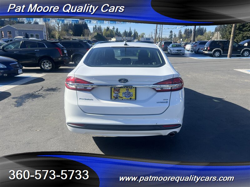 2017 Ford Fusion Hybrid SE - Photo 4 - Vancouver, WA 98686