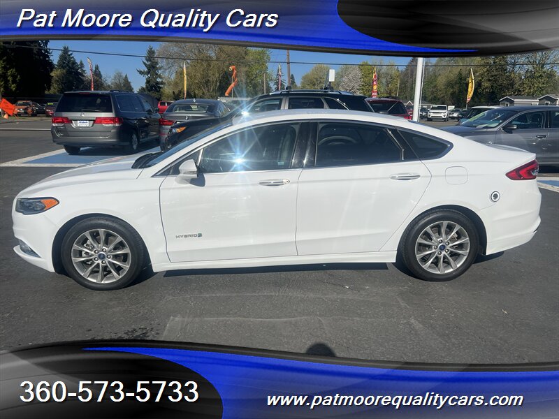2017 Ford Fusion Hybrid SE - Photo 2 - Vancouver, WA 98686