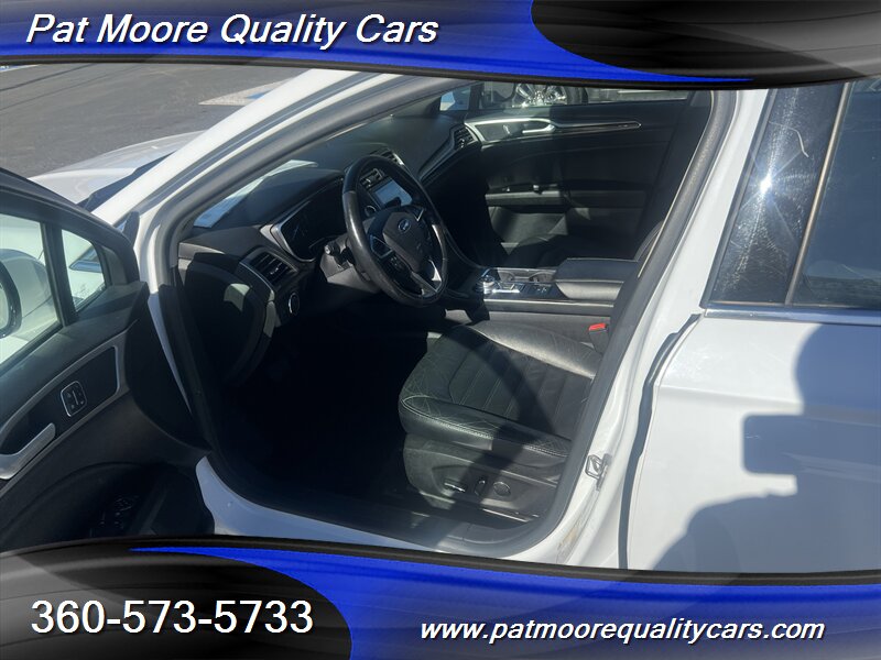 2017 Ford Fusion Hybrid SE - Photo 9 - Vancouver, WA 98686