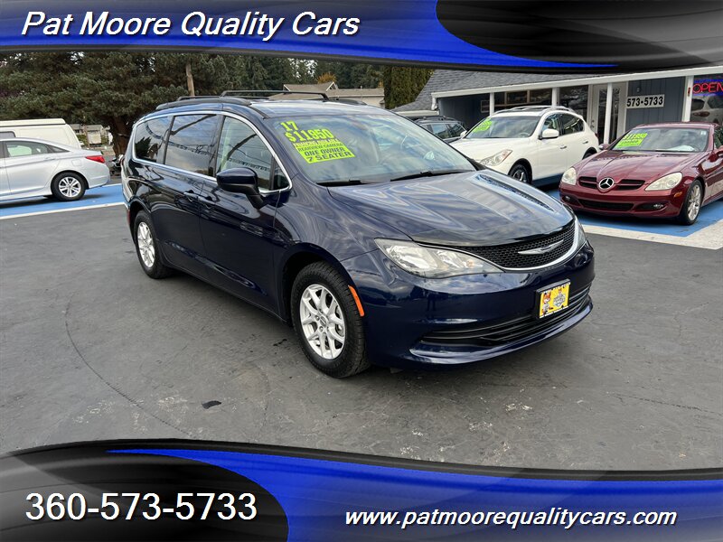 2017 Chrysler Pacifica Touring   - Photo 7 - Vancouver, WA 98686