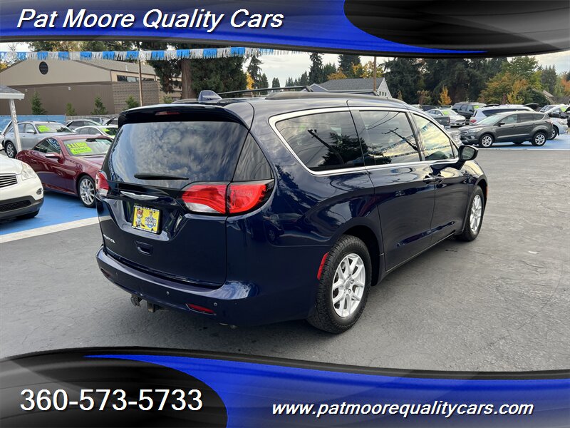 2017 Chrysler Pacifica Touring   - Photo 5 - Vancouver, WA 98686