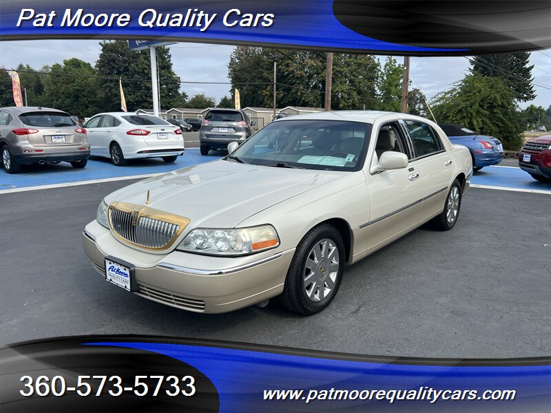 2005 Lincoln Town Car Signature Limited   - Photo 1 - Vancouver, WA 98686