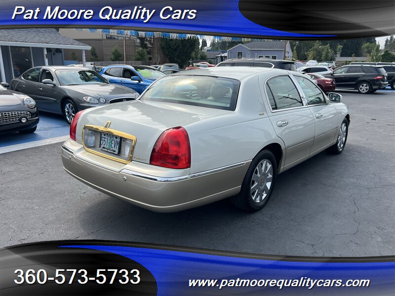 2005 Lincoln Town Car Signature Limited - Photo 5 - Vancouver, WA 98686