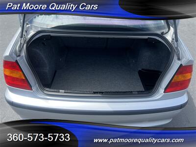 2005 BMW 325i   - Photo 11 - Vancouver, WA 98686