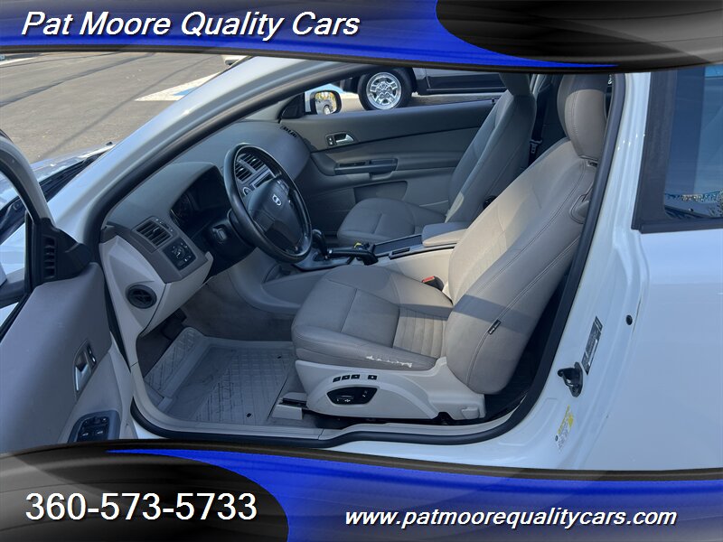 2009 Volvo C30 T5 Pristine *Rare* Fun Little Sporty Car - Photo 9 - Vancouver, WA 98686