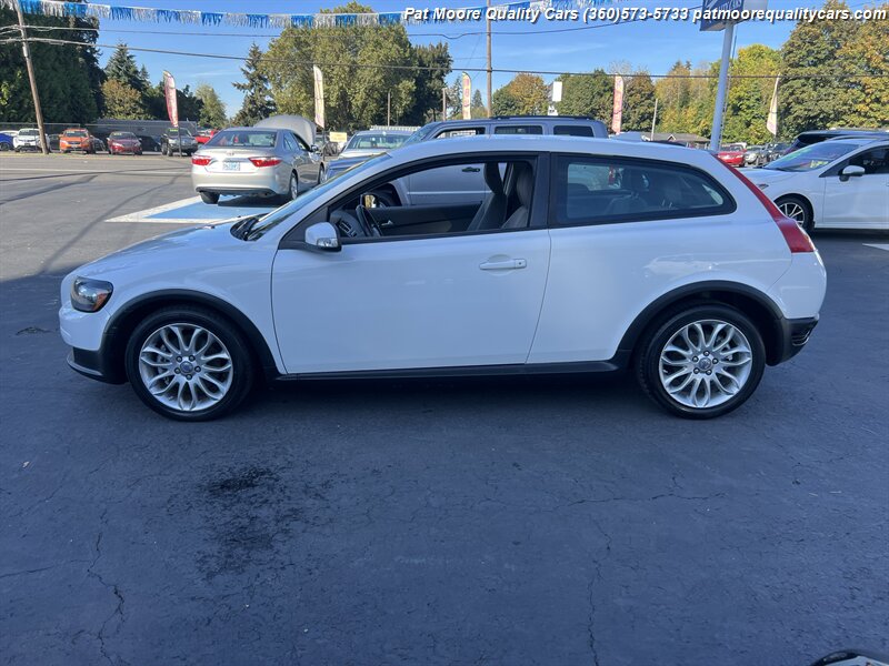 2009 Volvo C30 T5  Pristine *Rare*  Fun Little Sporty Car