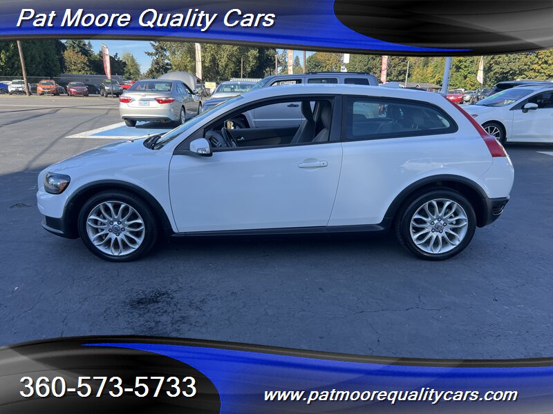 2009 Volvo C30 T5 Pristine *Rare* Fun Little Sporty Car - Photo 2 - Vancouver, WA 98686