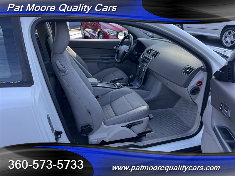 2009 Volvo C30 T5 Pristine *Rare* Fun Little Sporty Car - Photo 12 - Vancouver, WA 98686
