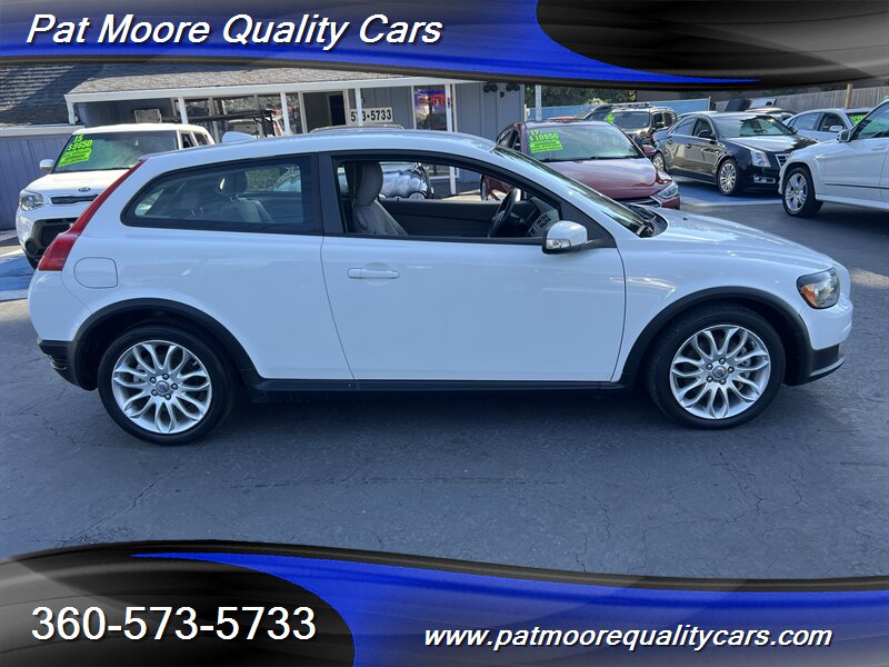 2009 Volvo C30 T5 Pristine *Rare* Fun Little Sporty Car - Photo 6 - Vancouver, WA 98686