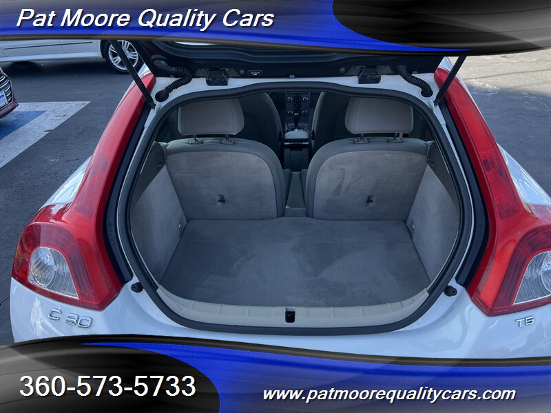 2009 Volvo C30 T5 Pristine *Rare* Fun Little Sporty Car - Photo 11 - Vancouver, WA 98686