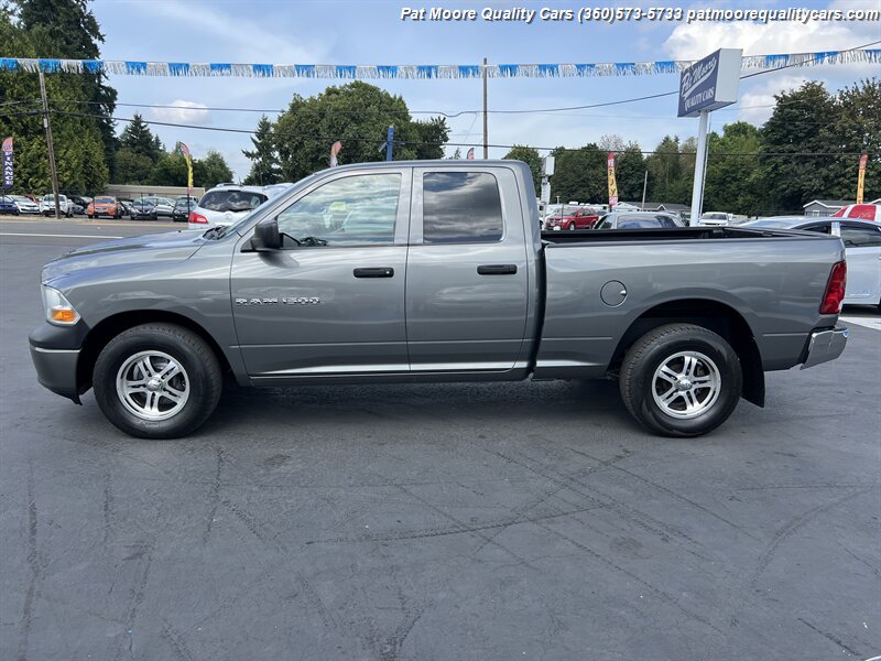 2011 RAM 1500 ST 4x4 Immaculate Nicely Equipped & Low Miles  