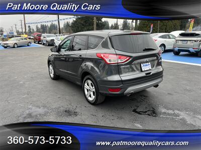 2016 Ford Escape SE   - Photo 2 - Vancouver, WA 98686