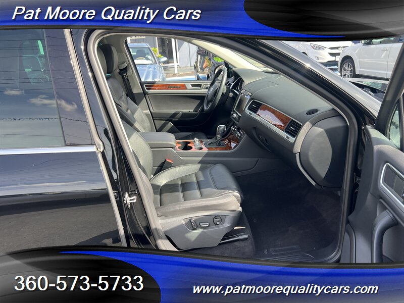 2013 Volkswagen Touareg TDI Sport - Photo 12 - Vancouver, WA 98686