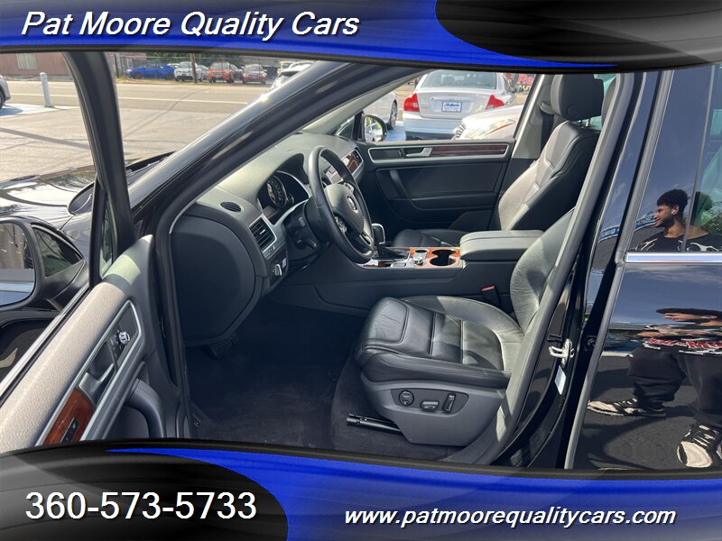 2013 Volkswagen Touareg TDI Sport - Photo 9 - Vancouver, WA 98686