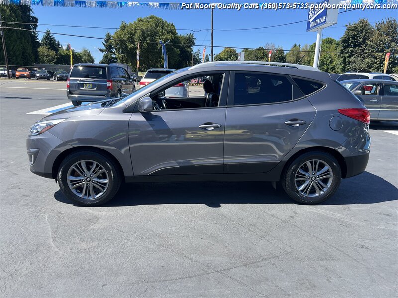 2015 Hyundai TUCSON SE AWD (**One Owner**) Low Miles  Immaculate Condition Rear Backup Camera