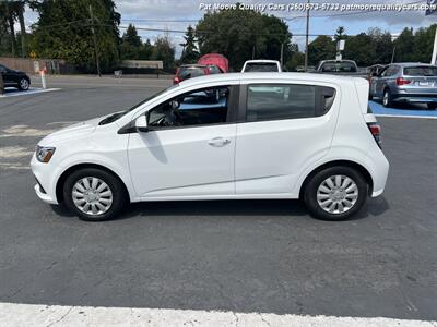 2017 Chevrolet Sonic LT  4 door Harchback  (** One Owner**) Great Has Saver