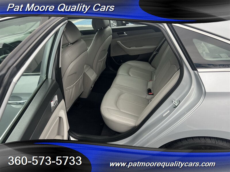 2017 Hyundai SONATA Hybrid SE - Photo 10 - Vancouver, WA 98686