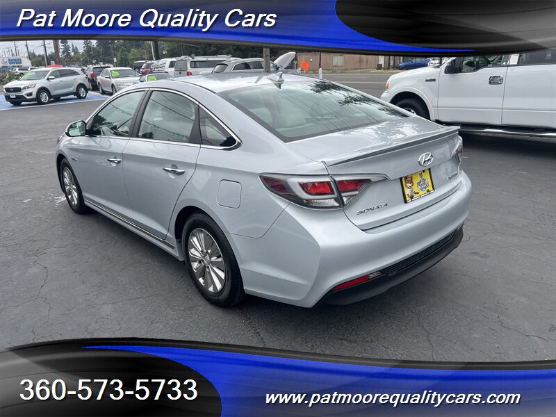 2017 Hyundai SONATA Hybrid SE - Photo 3 - Vancouver, WA 98686