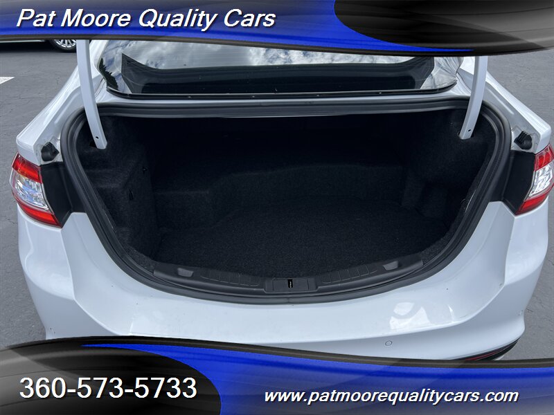 2014 Ford Fusion Hybrid Titanium - Photo 11 - Vancouver, WA 98686
