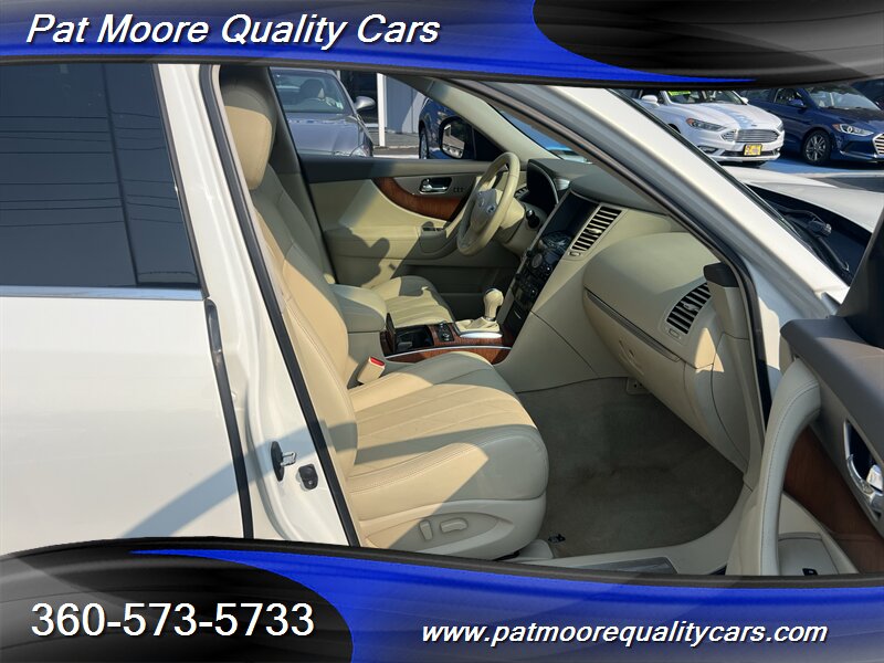 2014 INFINITI QX70 - Photo 12 - Vancouver, WA 98686