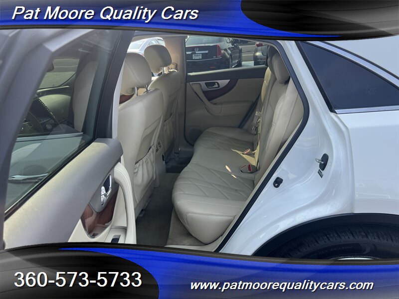 2014 INFINITI QX70 - Photo 10 - Vancouver, WA 98686