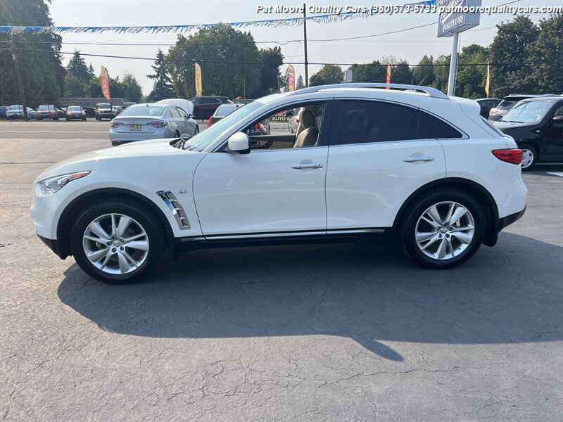 2014 INFINITI QX70  