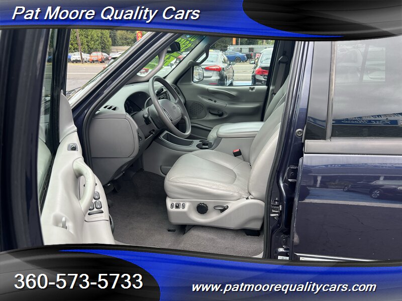 2001 Ford Expedition XLT - Photo 8 - Vancouver, WA 98686