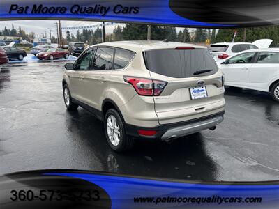 2017 Ford Escape SE   - Photo 3 - Vancouver, WA 98686