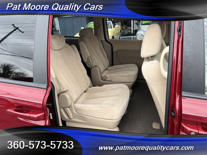 2008 Kia Sedona LX - Photo 12 - Vancouver, WA 98686