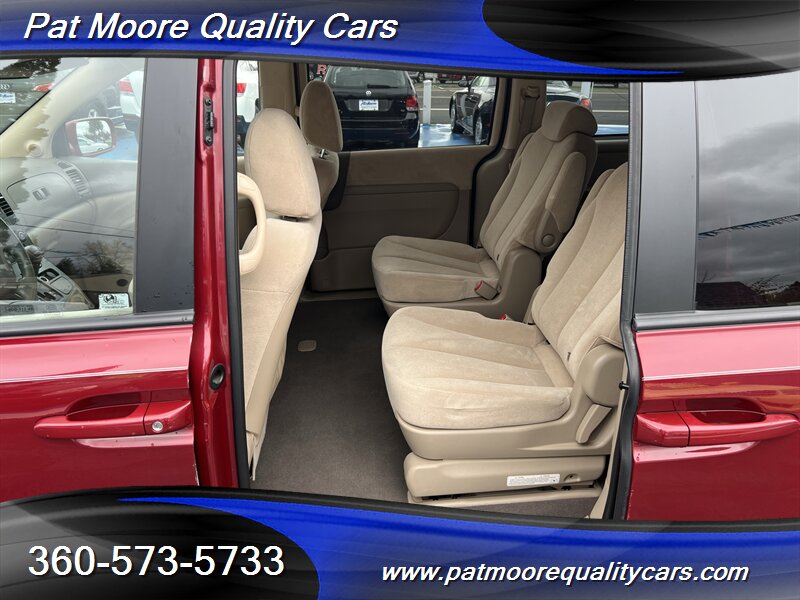 2008 Kia Sedona LX - Photo 10 - Vancouver, WA 98686