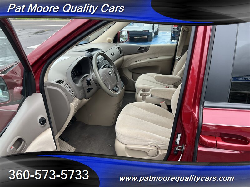 2008 Kia Sedona LX - Photo 9 - Vancouver, WA 98686